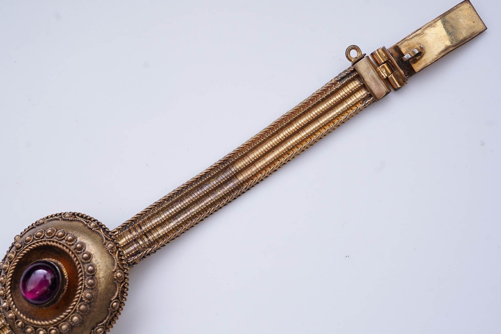 A garnet bracelet, second half 19th century